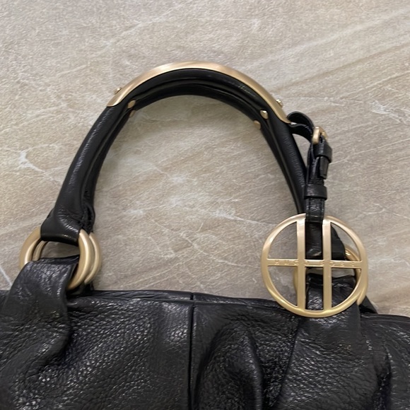 Hugo boss leather bag - Picture 2 of 5